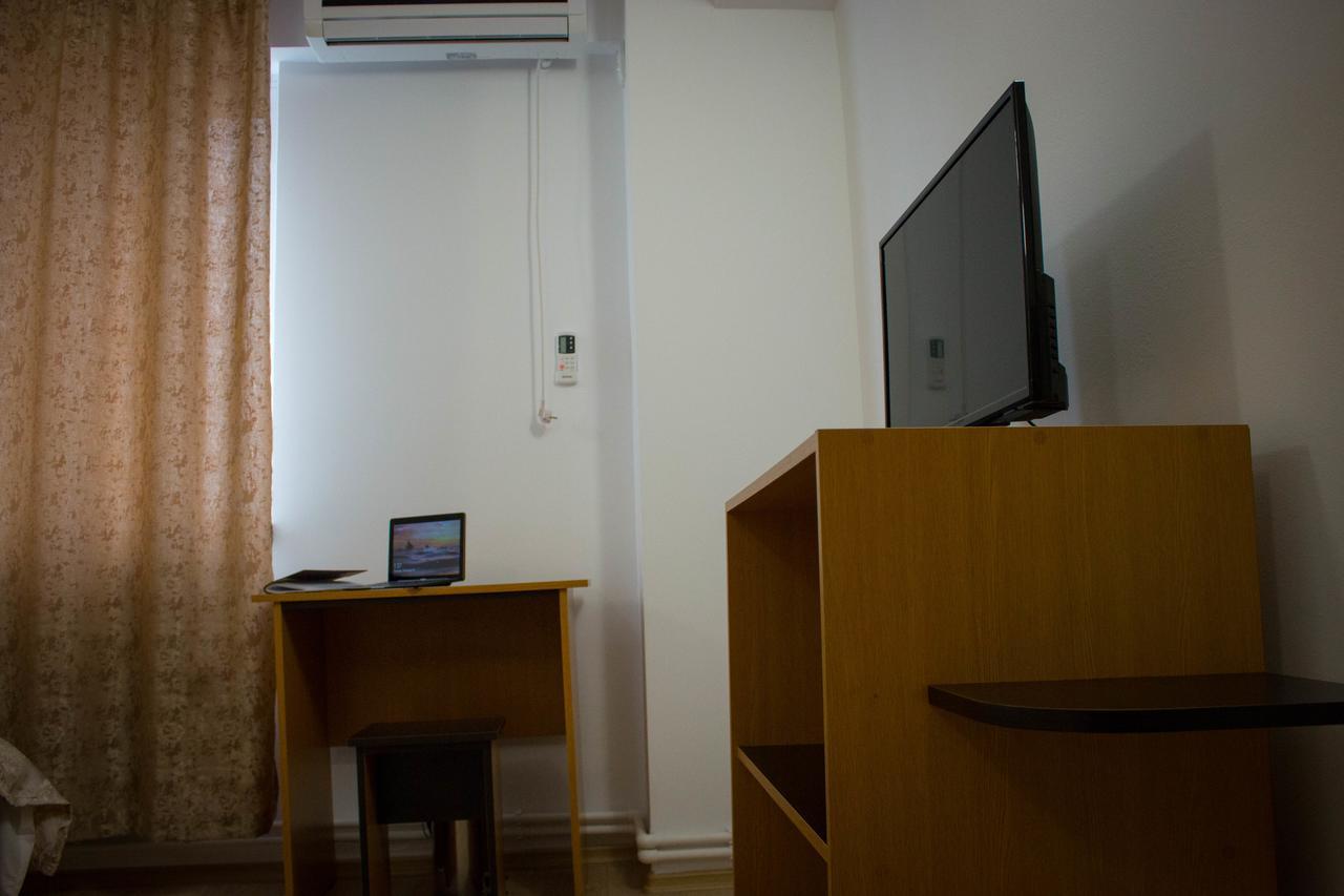 Rent Room N&S Яссы Экстерьер фото