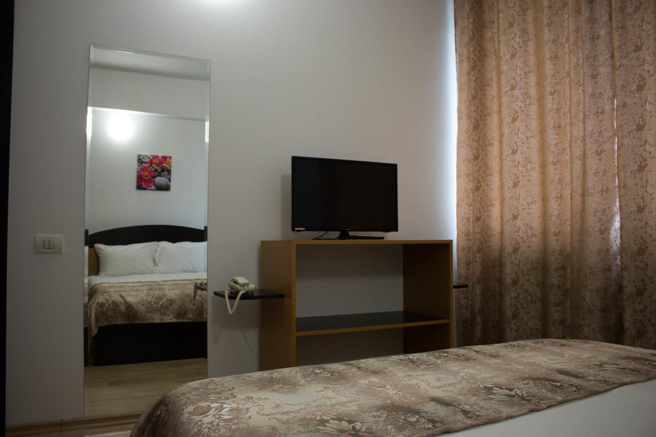 Rent Room N&S Яссы Экстерьер фото